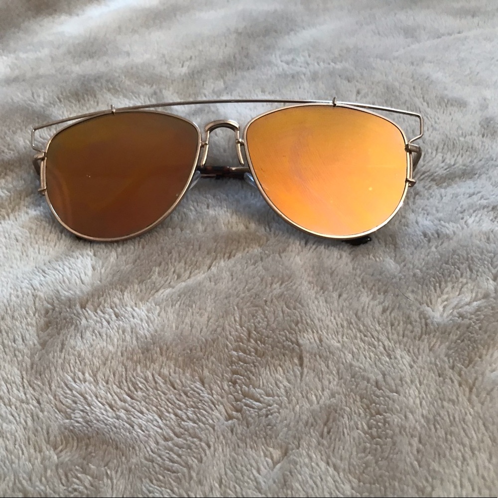 Vintage Aviator Styled Sunnies !